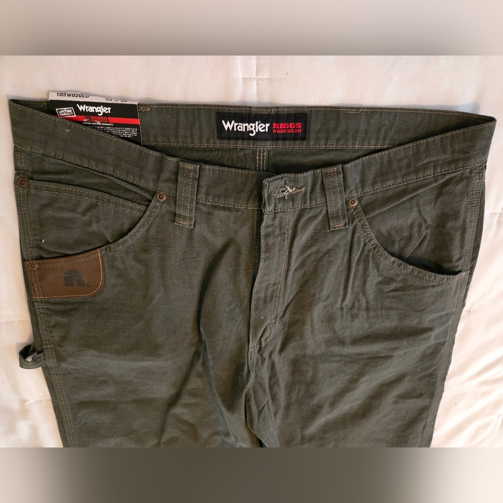 Nwt Wrangler work pants